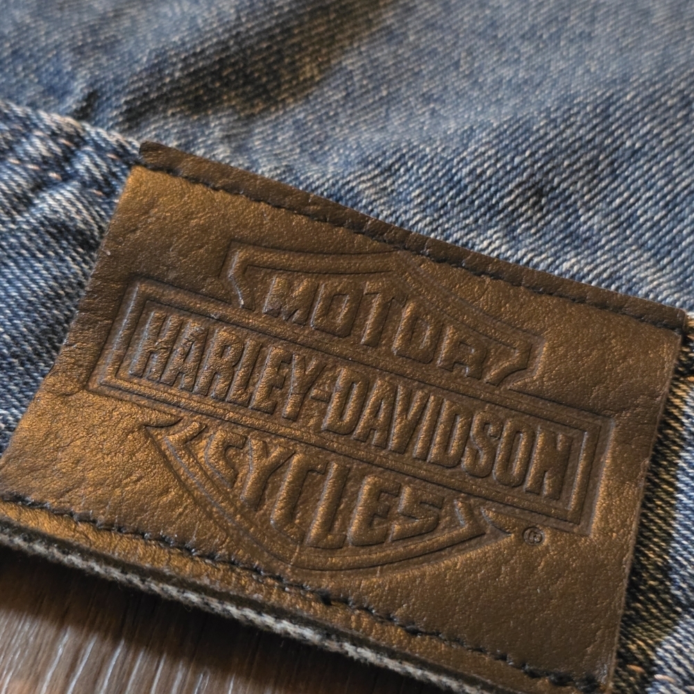 Harley-Davidson Classic Blue Denim Vest - Picture 4 of 16